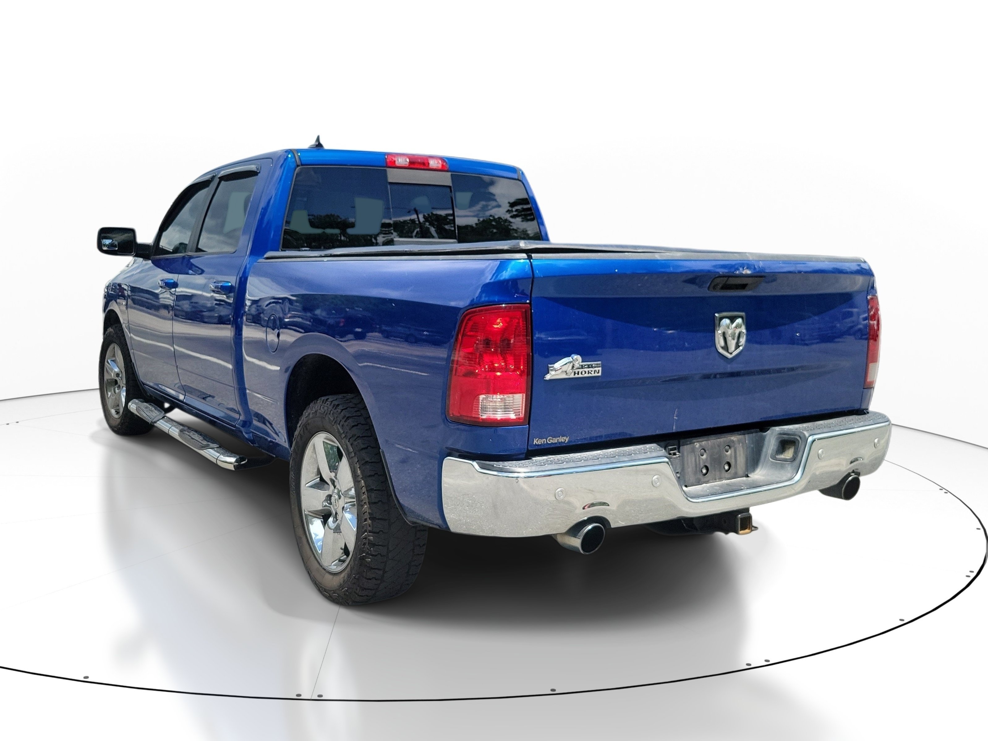 Used 2019 Blue Streak Pearlcoat Ram Big Horn image 3