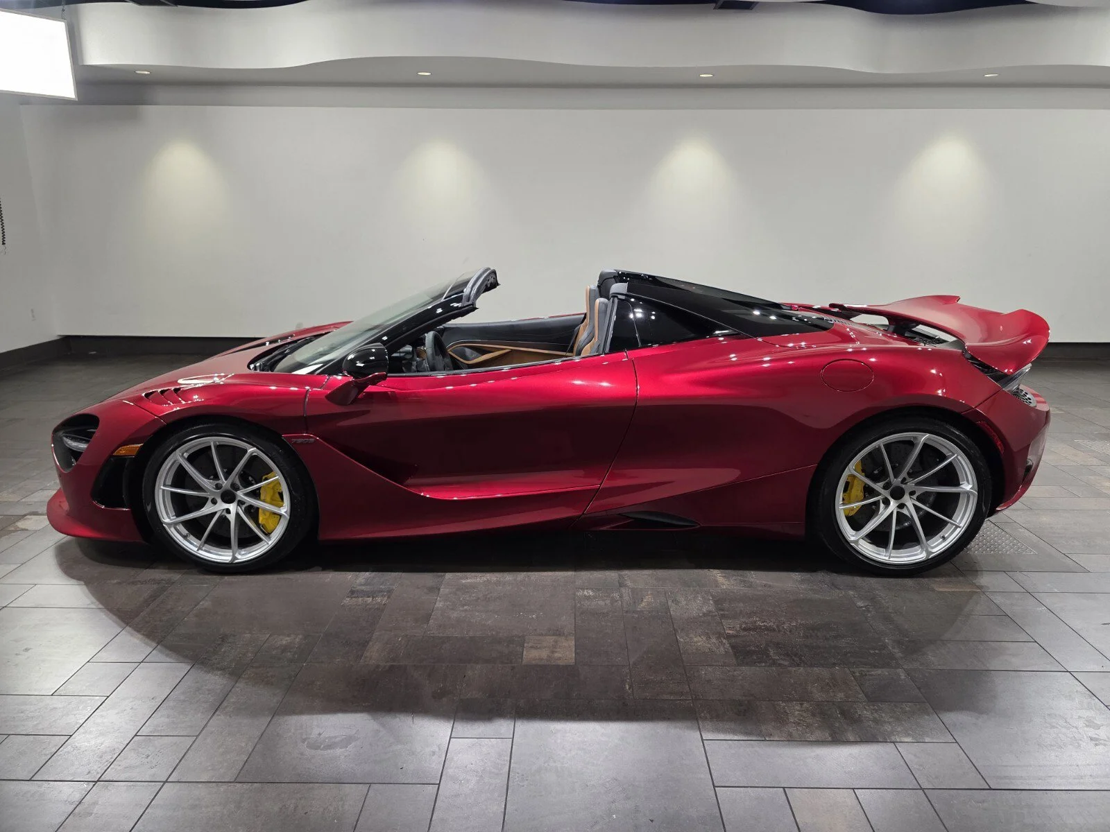 New 2027 MSO Amaranth Red McLaren Spider image 3