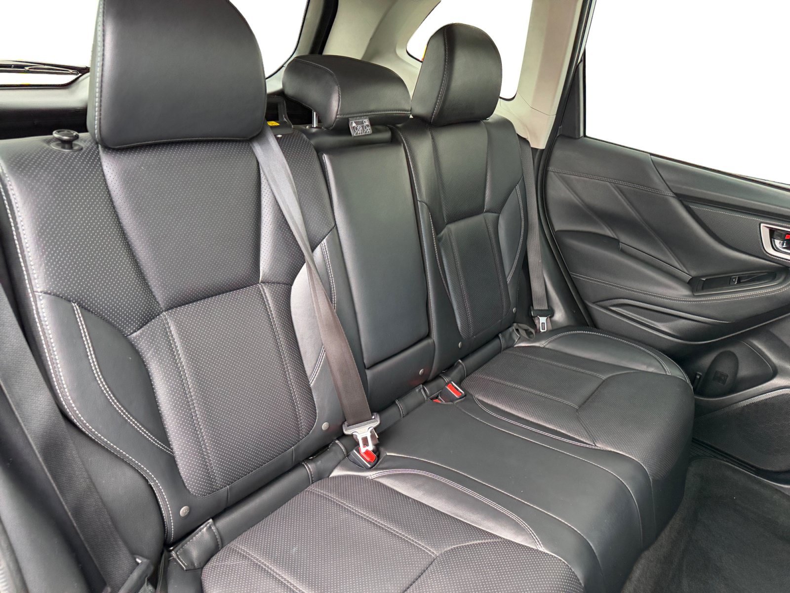 Used 2020 Magnetite Gray Metallic Subaru Limited image 35