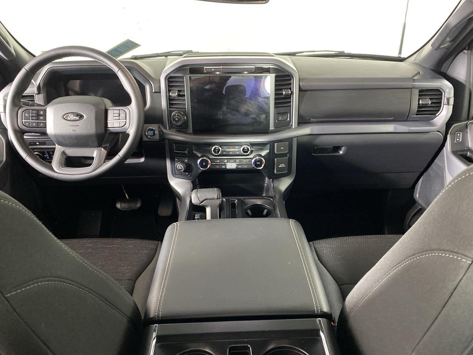 Used 2025 Iconic Silver Ford XLT image 2