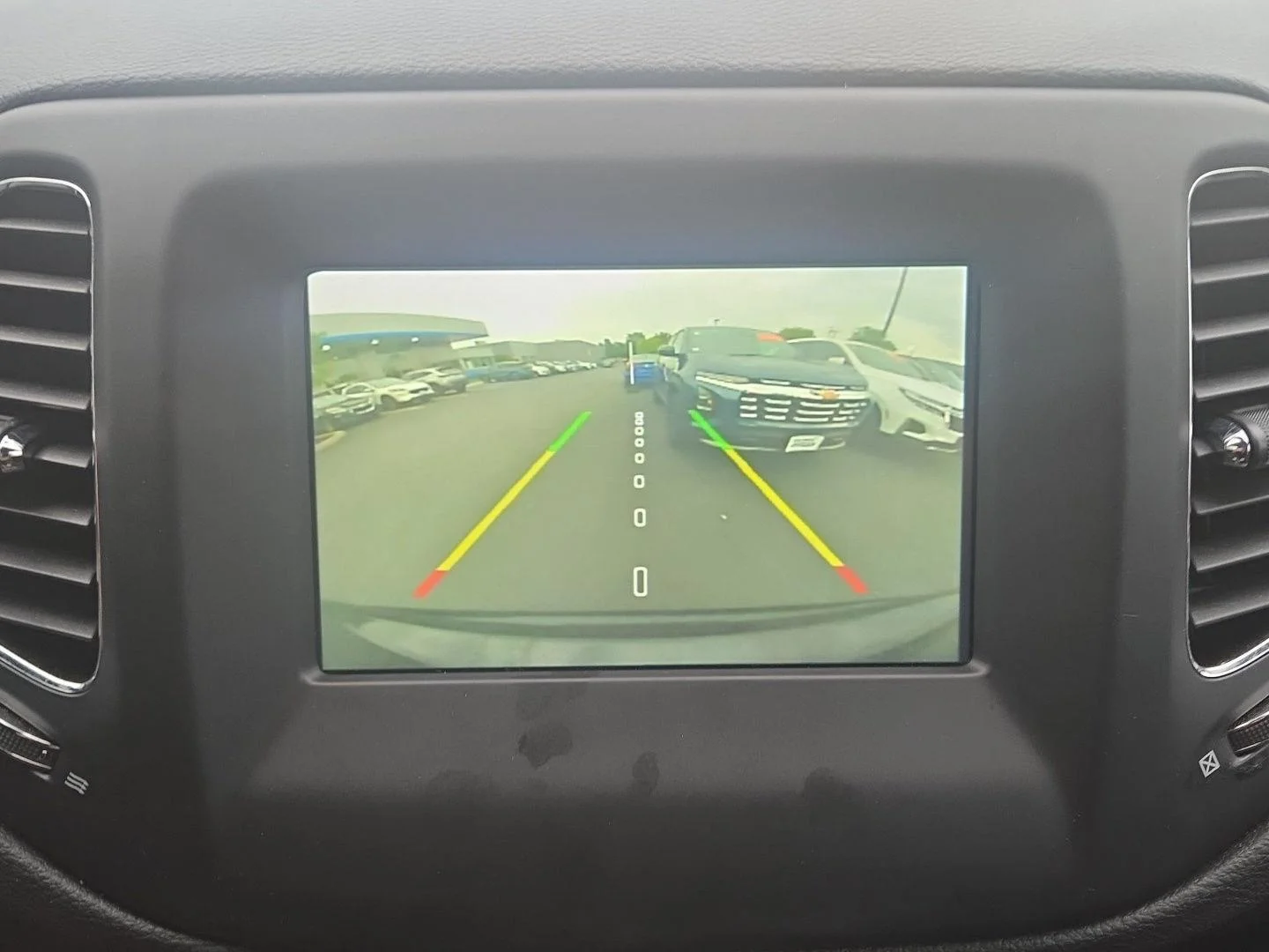 Used 2020  Jeep  image 5