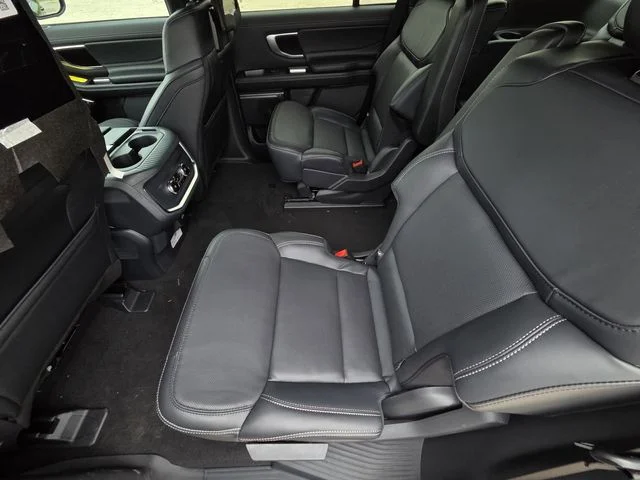 New 2026 Dark Matter Gray Metallic Ford Platinum® image 30