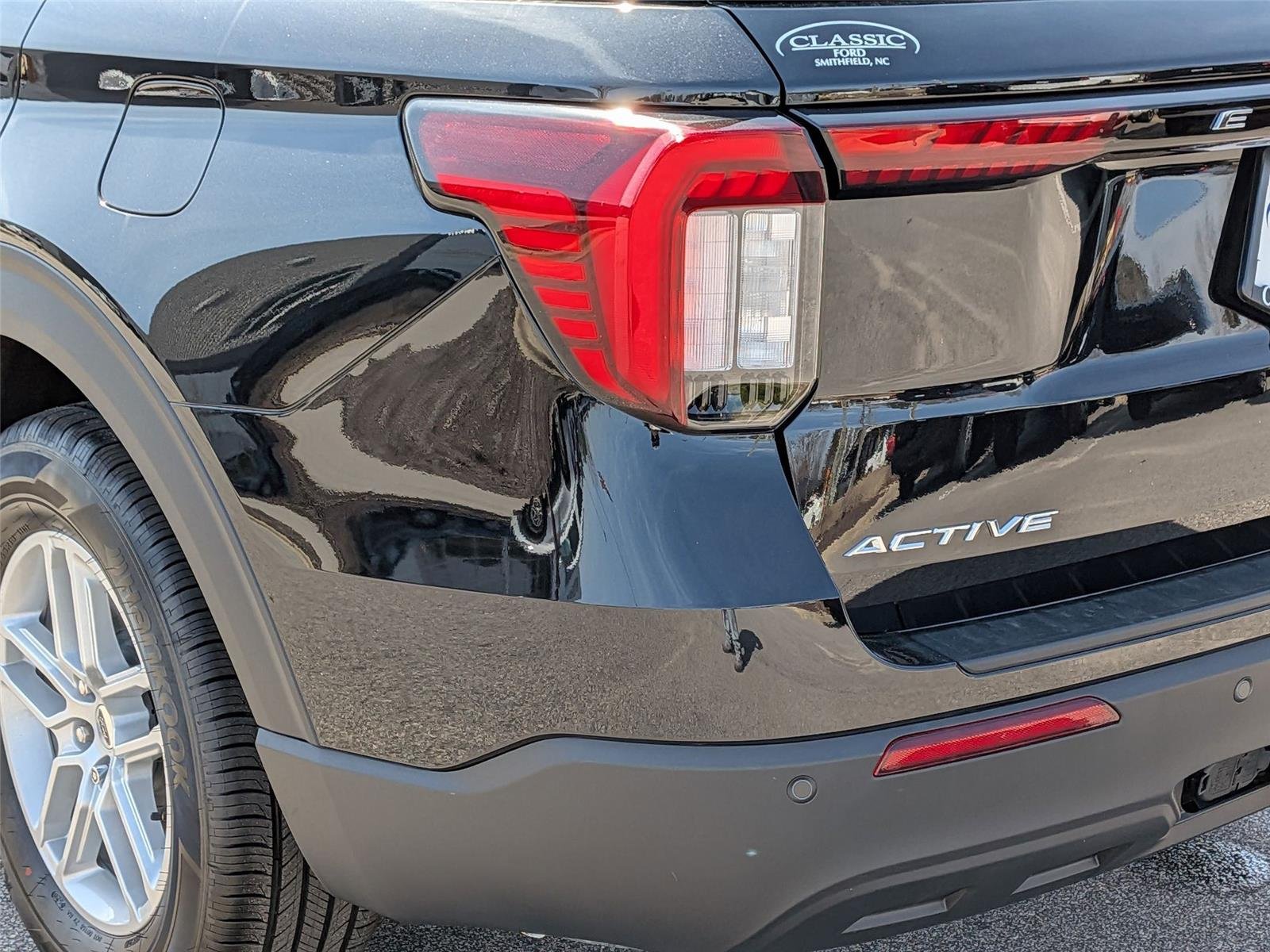 New 2026 Agate Black Metallic Ford Active image 17