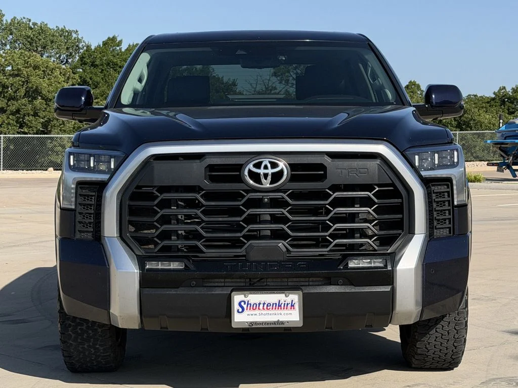 Used 2023  Toyota Limited image 7