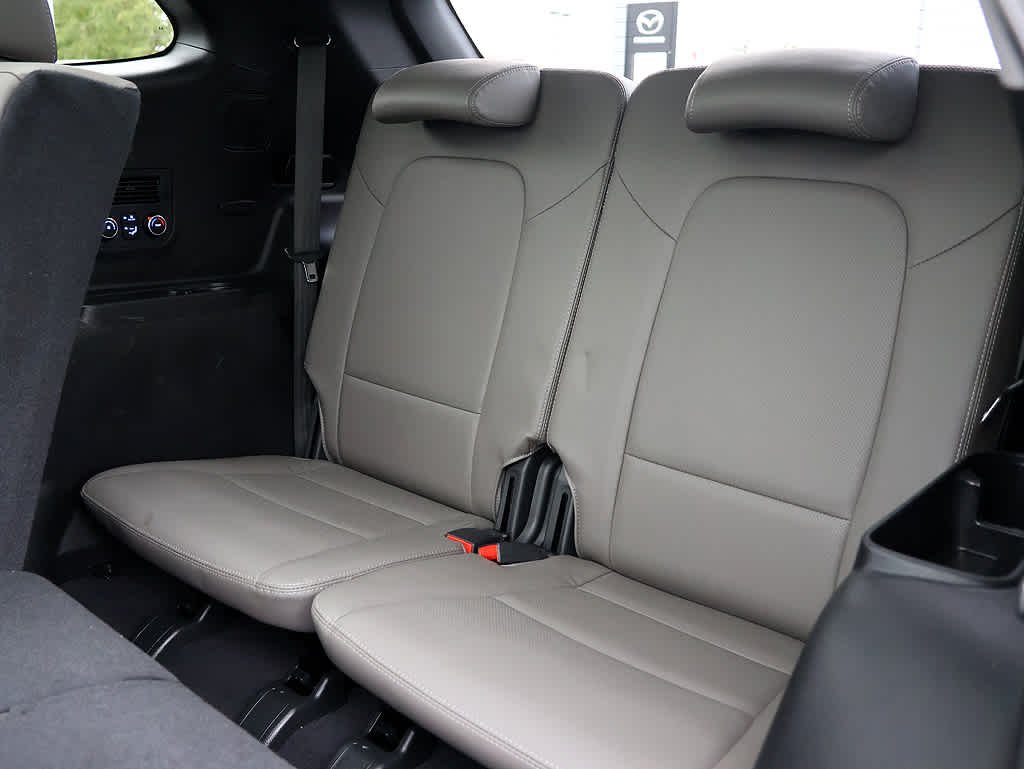 Used 2017 Iron Frost Hyundai SE Ultimate image 11