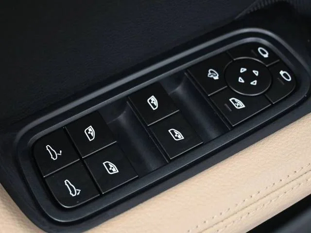 2026 Porsche Cayenne Base - Photo 18