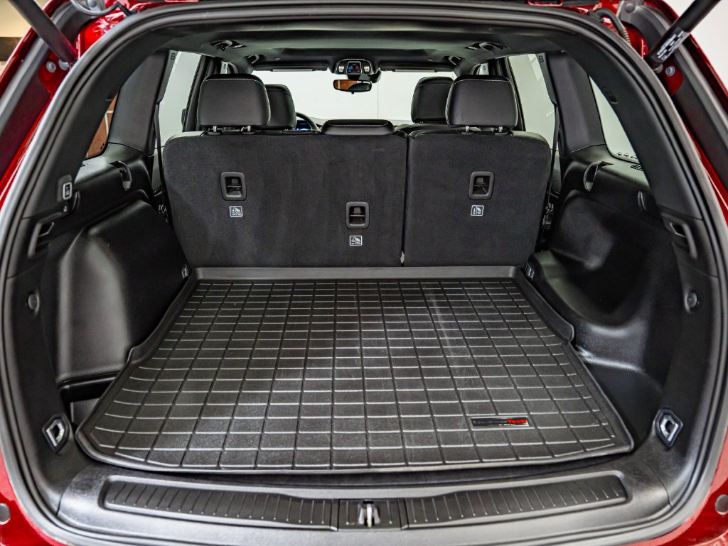 Used 2023 Velvet Red Pearlcoat Jeep Altitude image 37