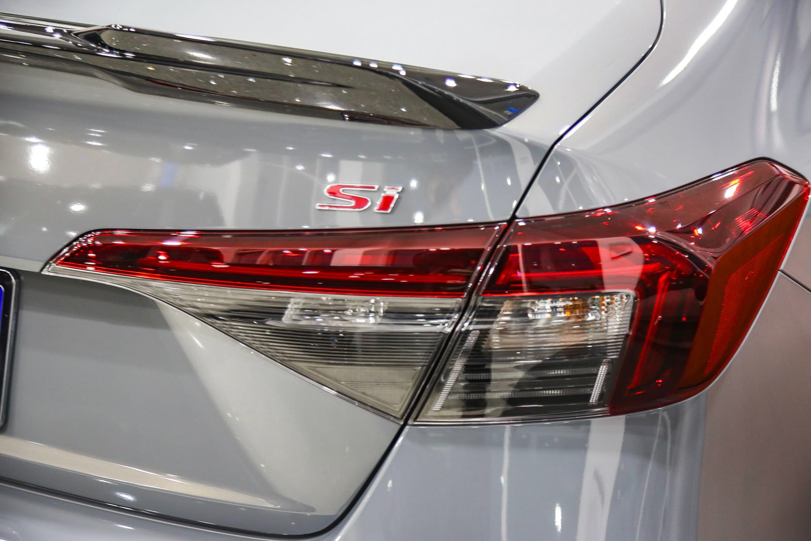 New 2026 Urban Gray Pearl Honda Manual image 9