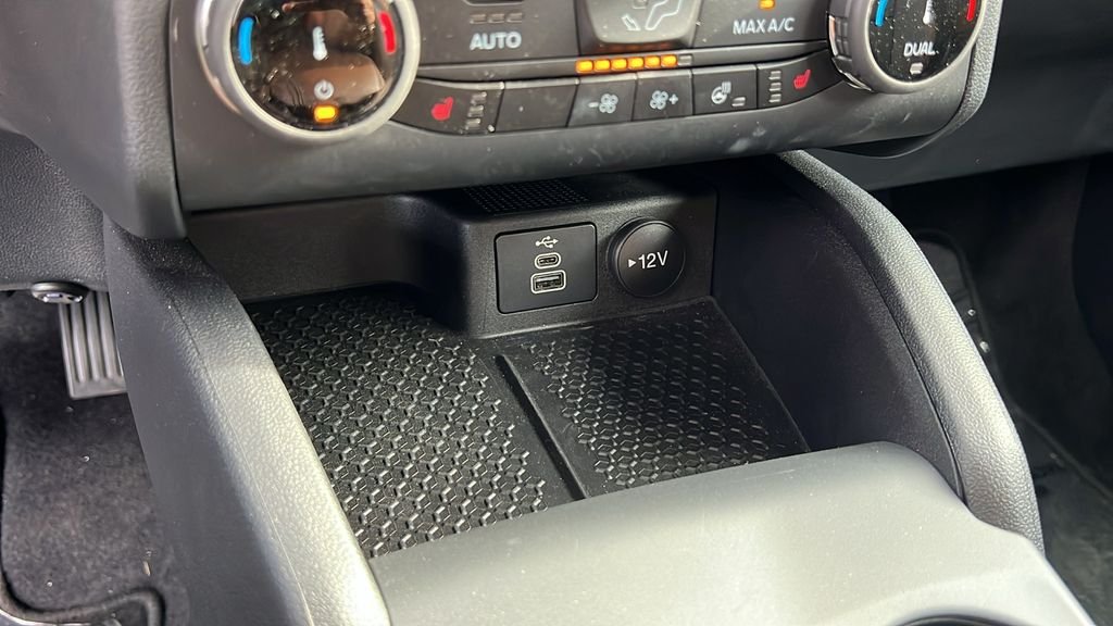 Used 2024 Red Ford Outer Banks image 18