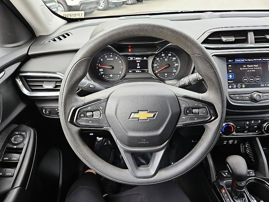 Used 2023 Sterling Gray Metallic Chevrolet LT image 18
