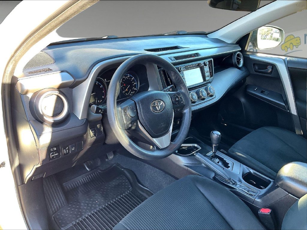 Used 2018 White Toyota LE image 8