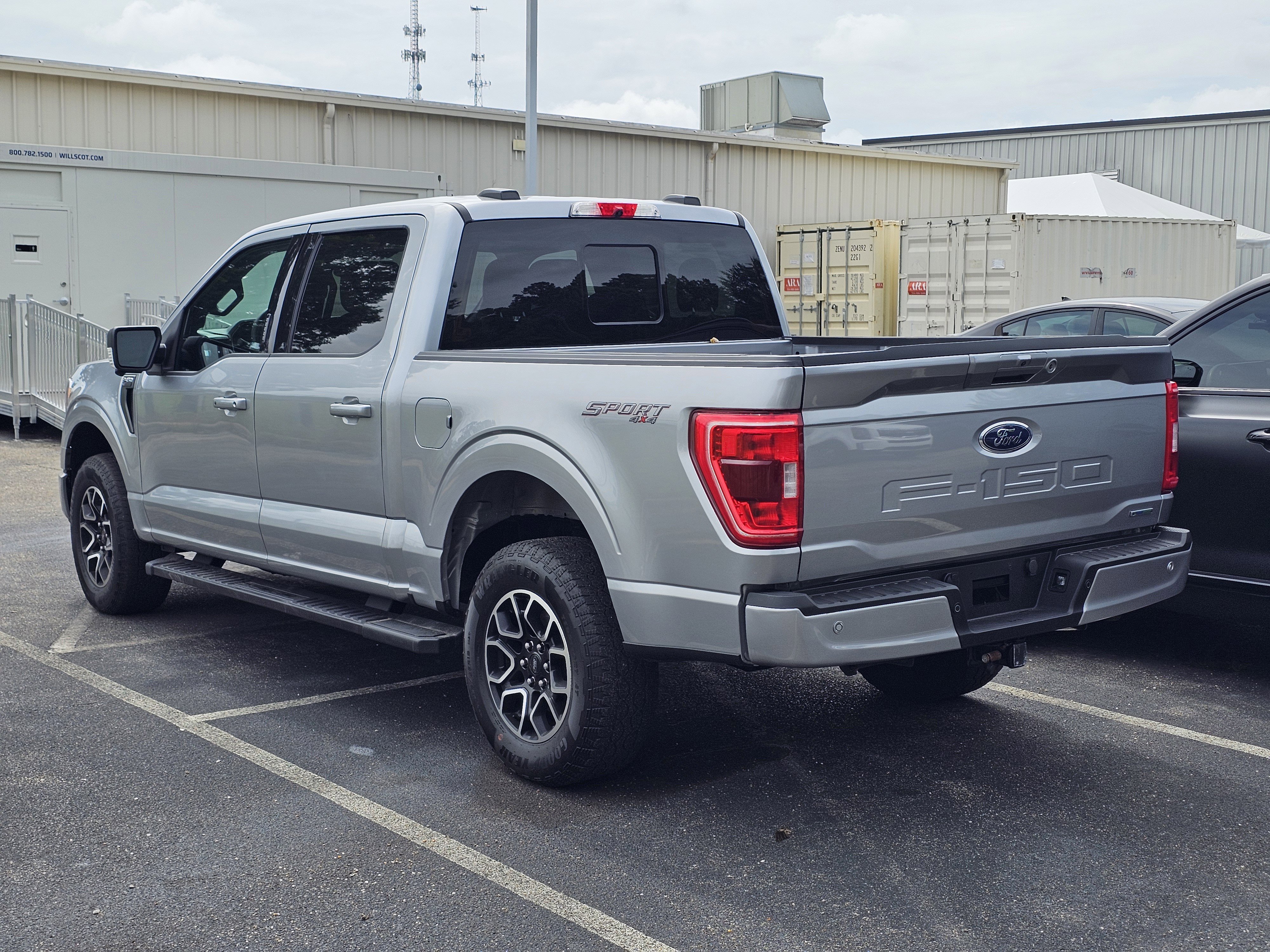 Used 2023 Gray Ford XLT image 8