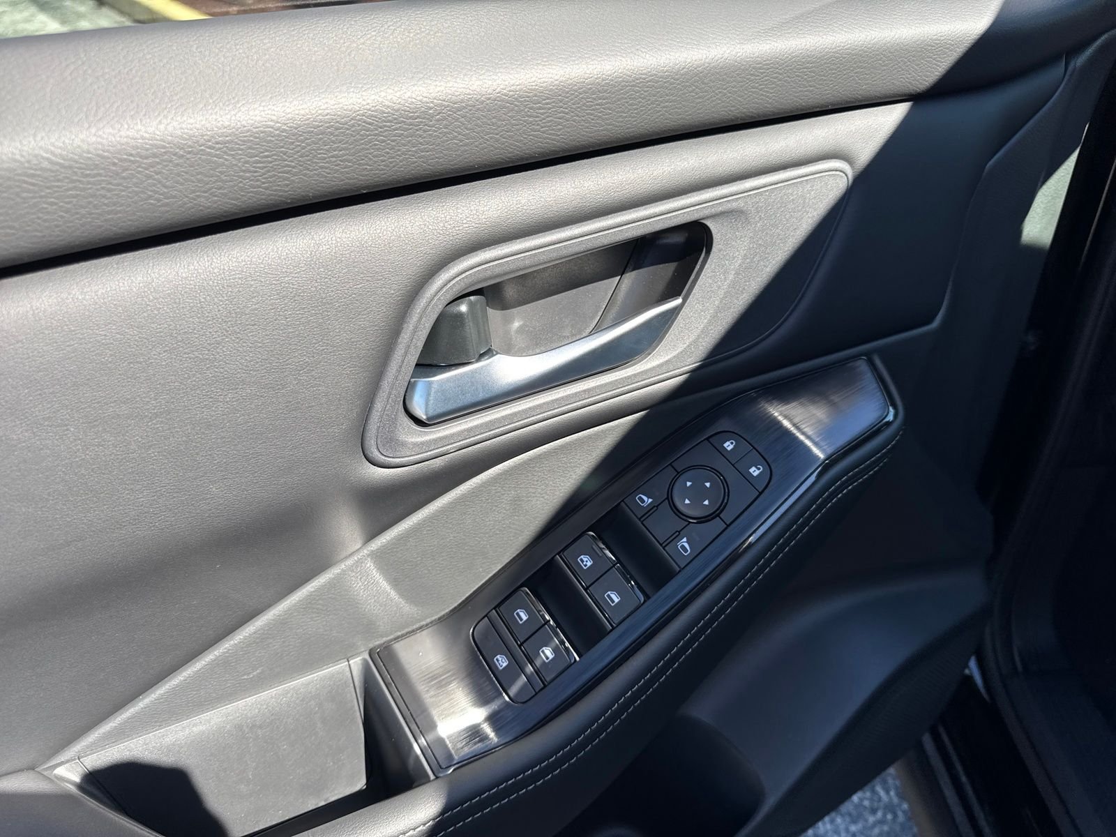 New 2026 Nissan Rogue SV 4D Sport Utility