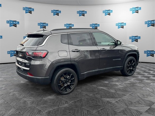 2022 Jeep Compass Latitude Lux Altitude photo 4