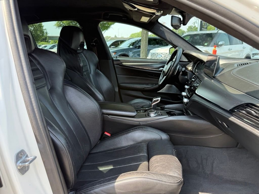 Used 2019 White BMW Competition image 38