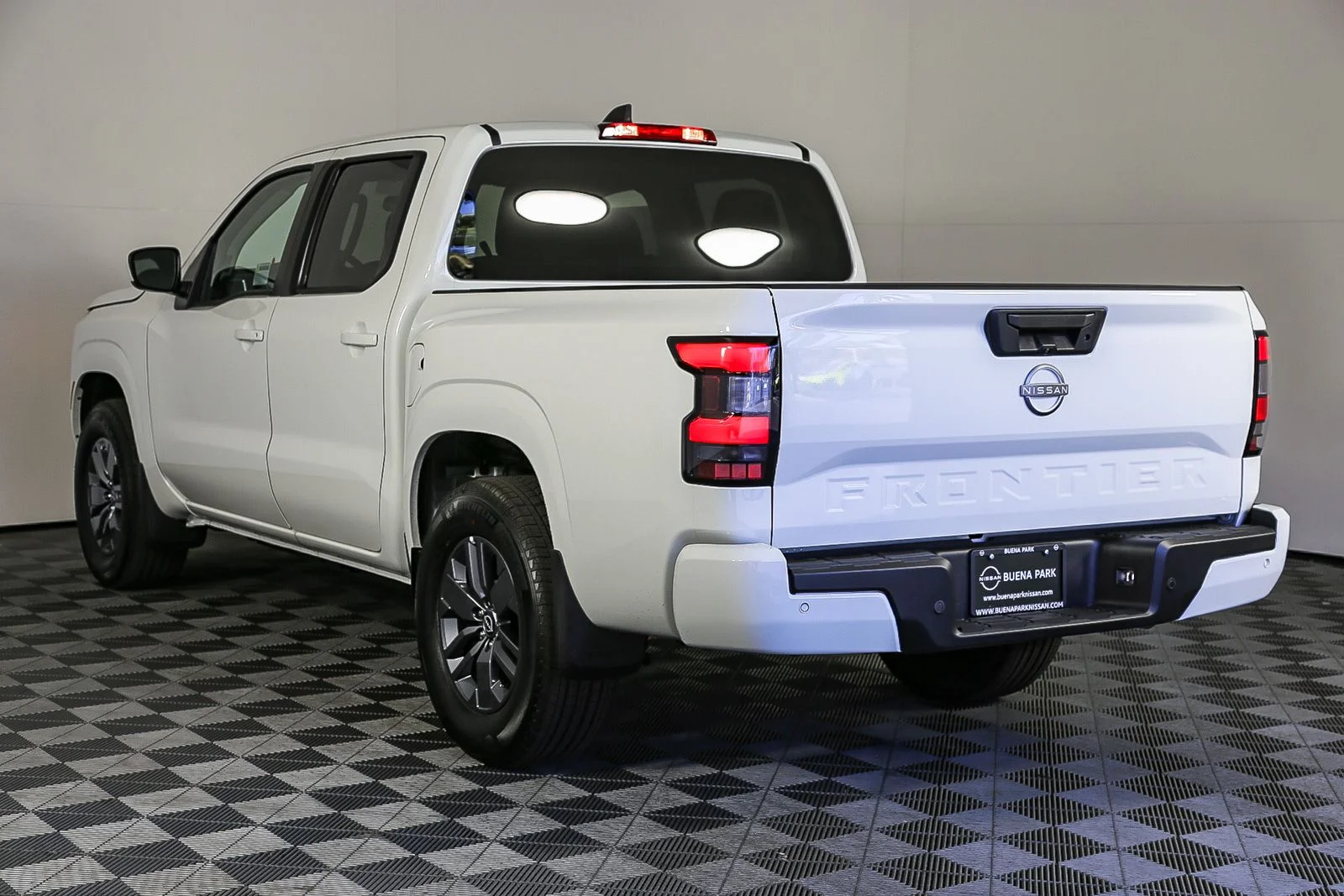 New 2025 White Nissan SV image 6