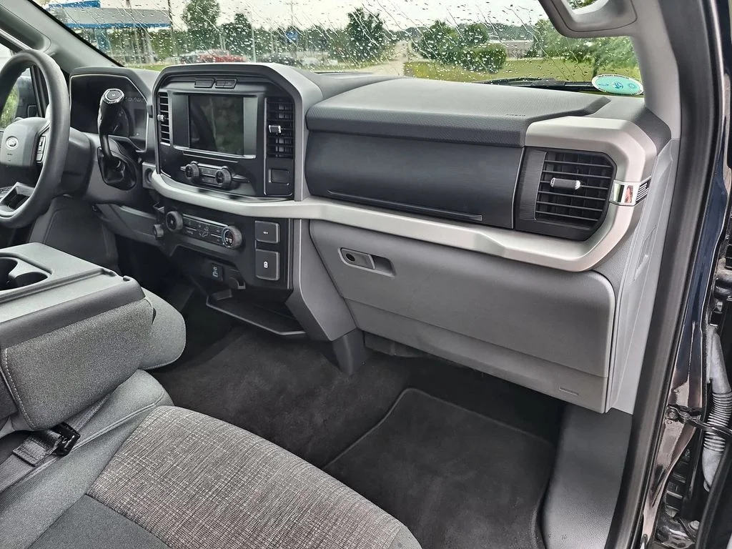 Used 2023 Blue Ford XLT image 30