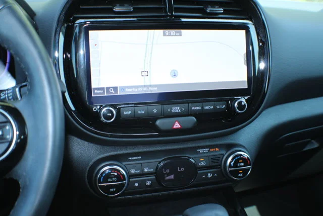 Used 2025 Snow White Pearl Kia EX image 10