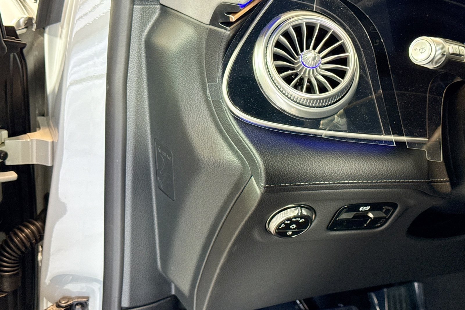 New 2026 MANUFAKTUR Alpine Grey Mercedes-Benz EQS 400 image 10