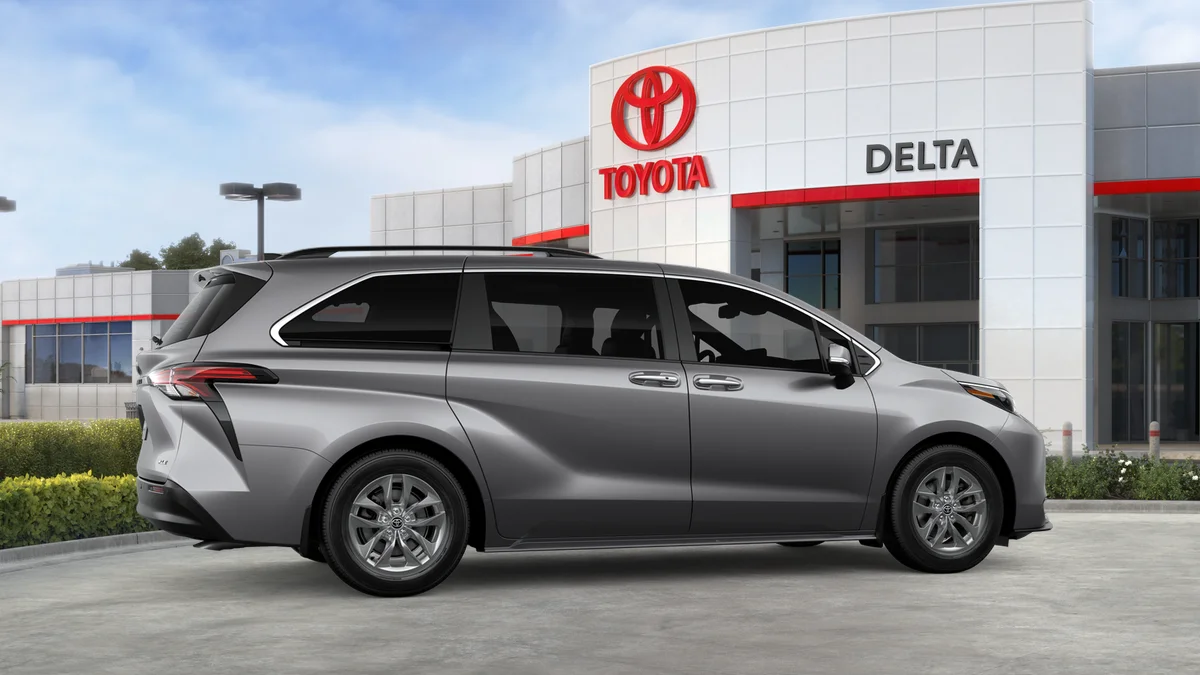 New 2026 Heavy Metal Toyota XLE image 37