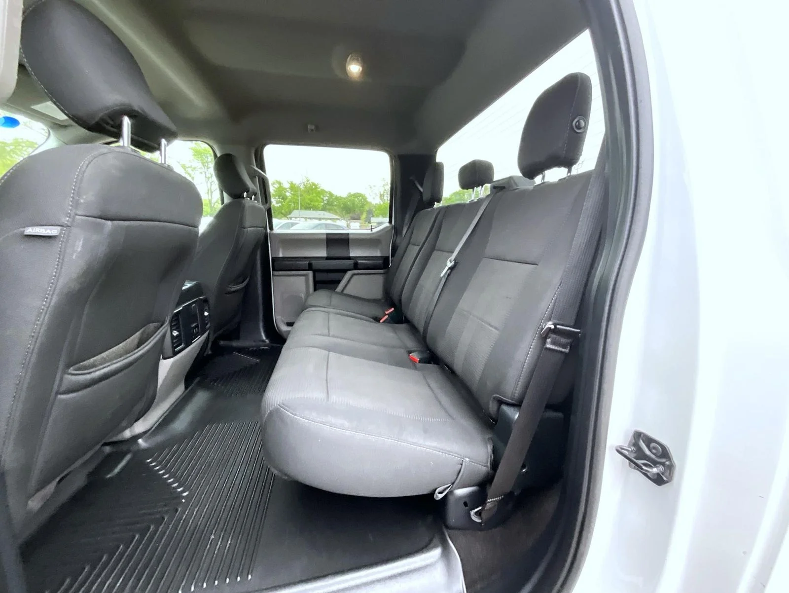 Used 2019 White Ford XL image 20