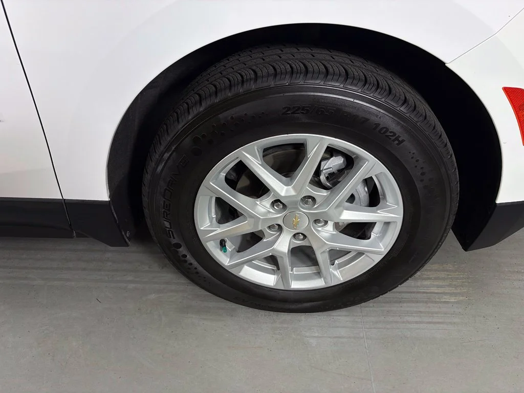 Used 2024 White Chevrolet LT image 10