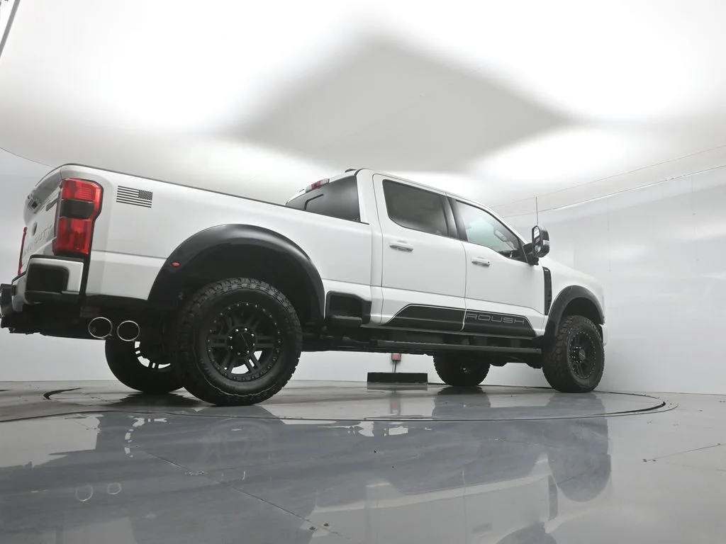 New 2026 Star White Metallic Tri-Coat Ford Lariat image 47