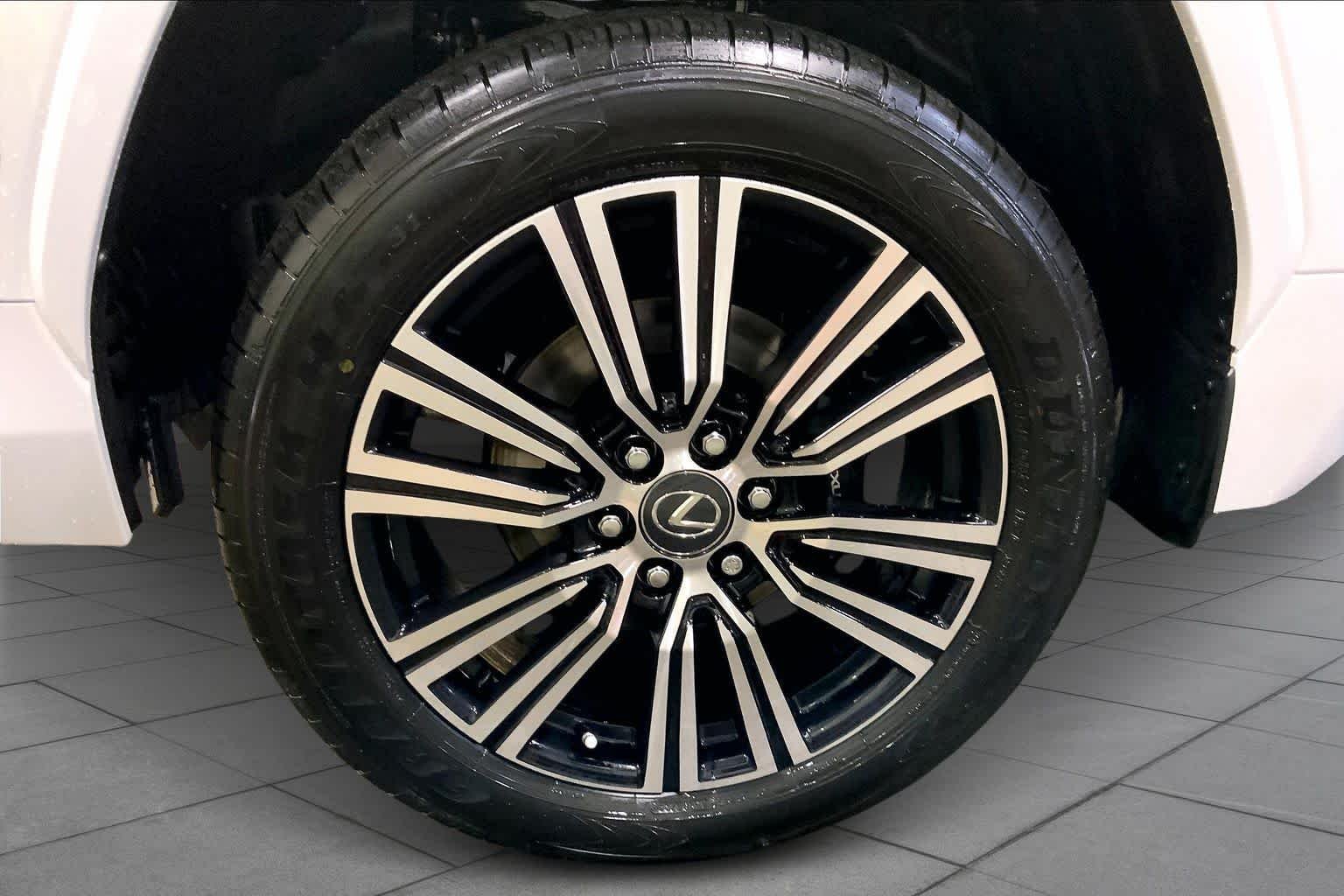 2026 Lexus LX 700h Luxury - Photo 11