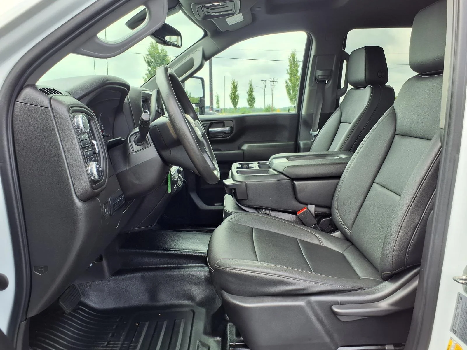 Used 2023 White GMC Pro image 15