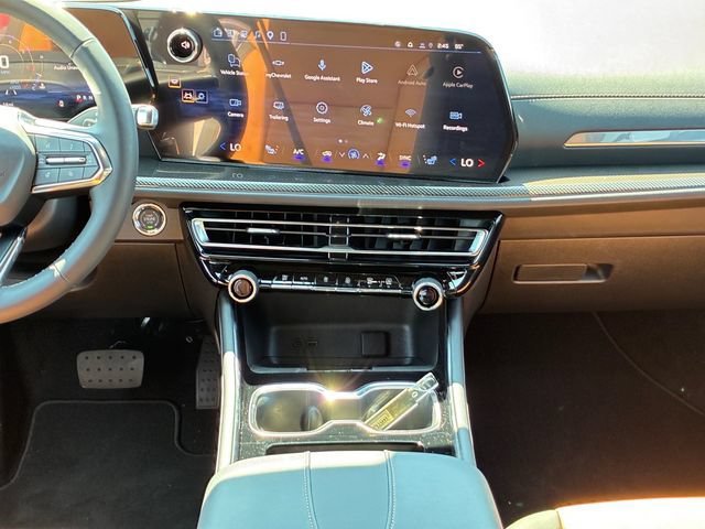 2027 Chevrolet Traverse Z71 - Photo 20