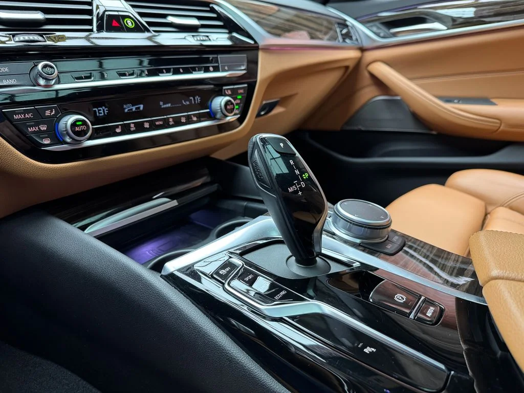 Used 2022 Black BMW 540i xDrive image 20