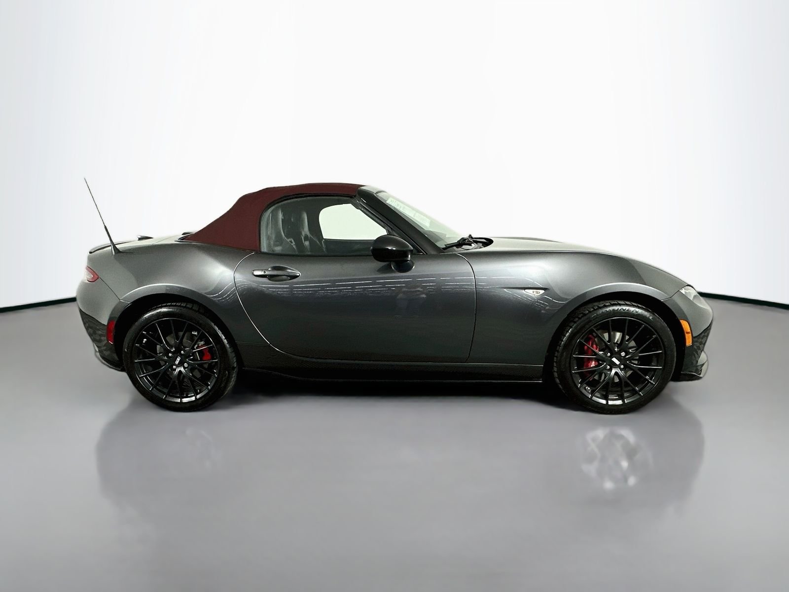 Used 2018 Machine Gray Mazda Club image 30