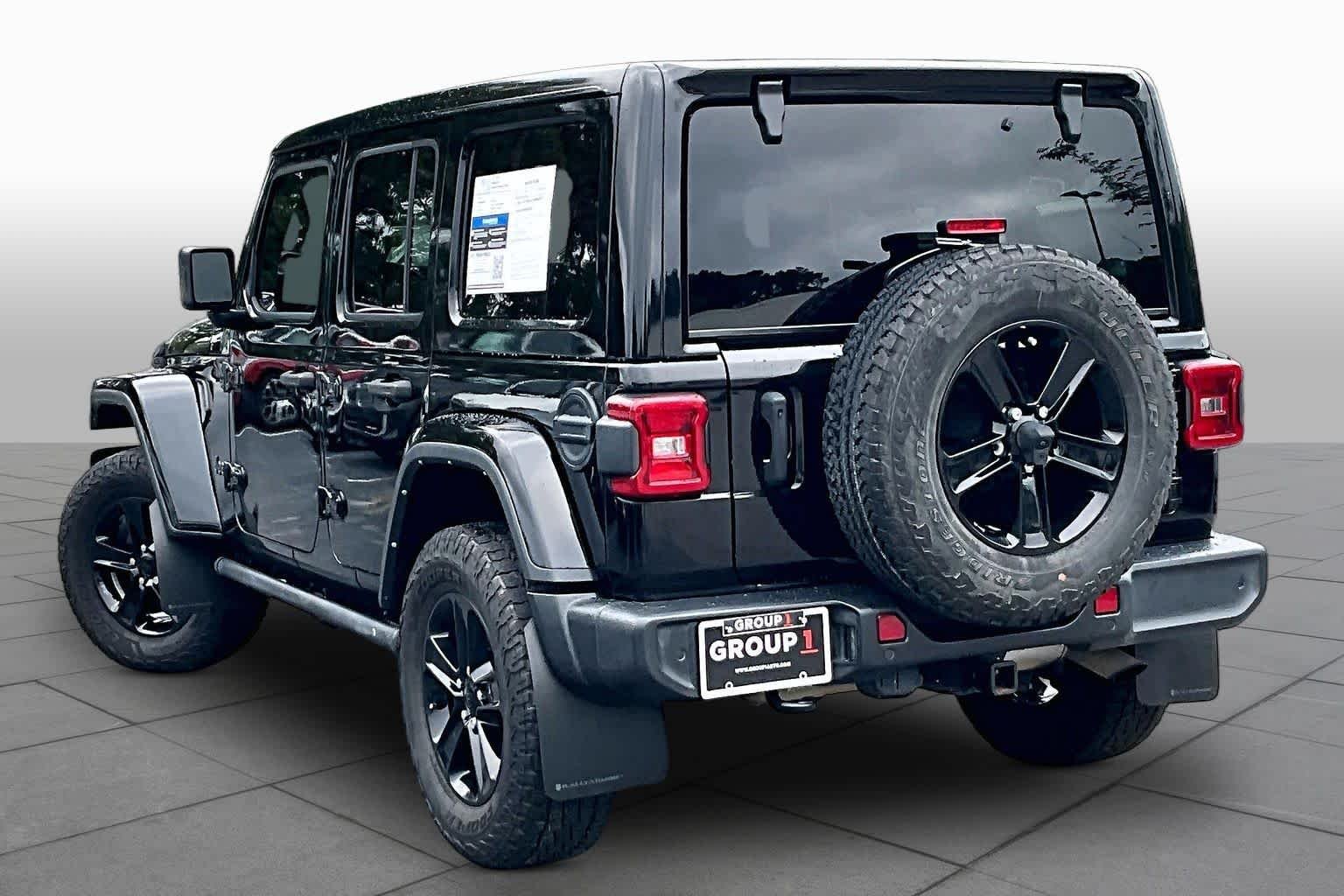 Used 2021 Black Clearcoat Jeep Unlimited Sahara Altitude image 11