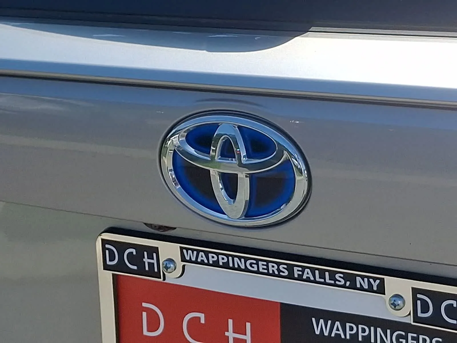 Certified Used 2022 Silver Sky Metallic/Midnight Black Metallic Toyota Hybrid XSE image 28