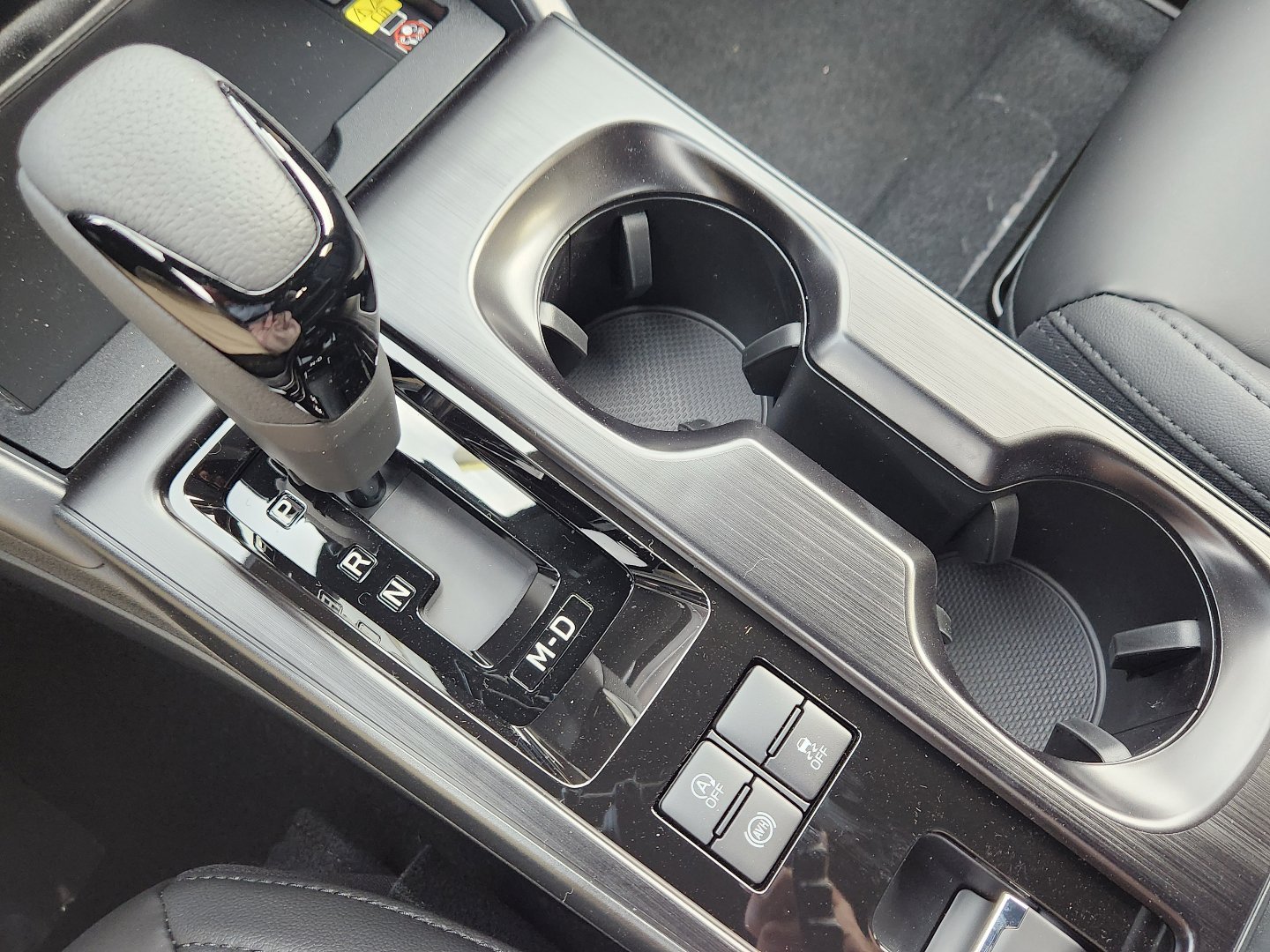 New 2026 CRYSTAL WHITE PEARL Subaru Premium image 17
