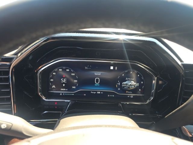 Used 2023 Gray Chevrolet LT image 7