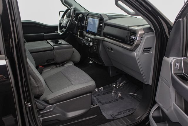 Used 2025 Black Ford XLT image 15