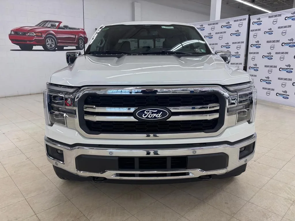 New 2026 Star White Metallic Tri-Coat Ford Lariat® image 2