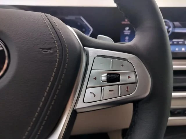 New 2027 Mineral White Metallic BMW xDrive40i image 13