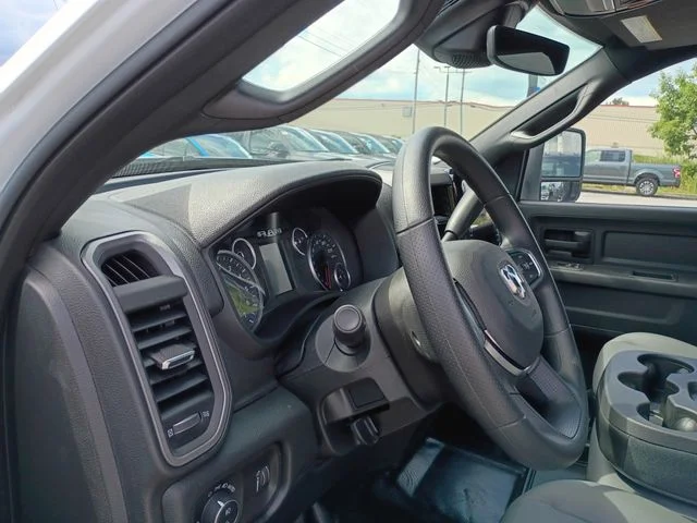 New 2026 Bright White Clear-Coat Exterior Paint RAM Tradesman image 11
