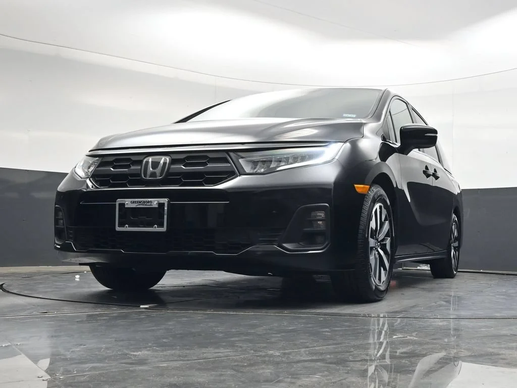 Used 2025  Honda EX-L image 28