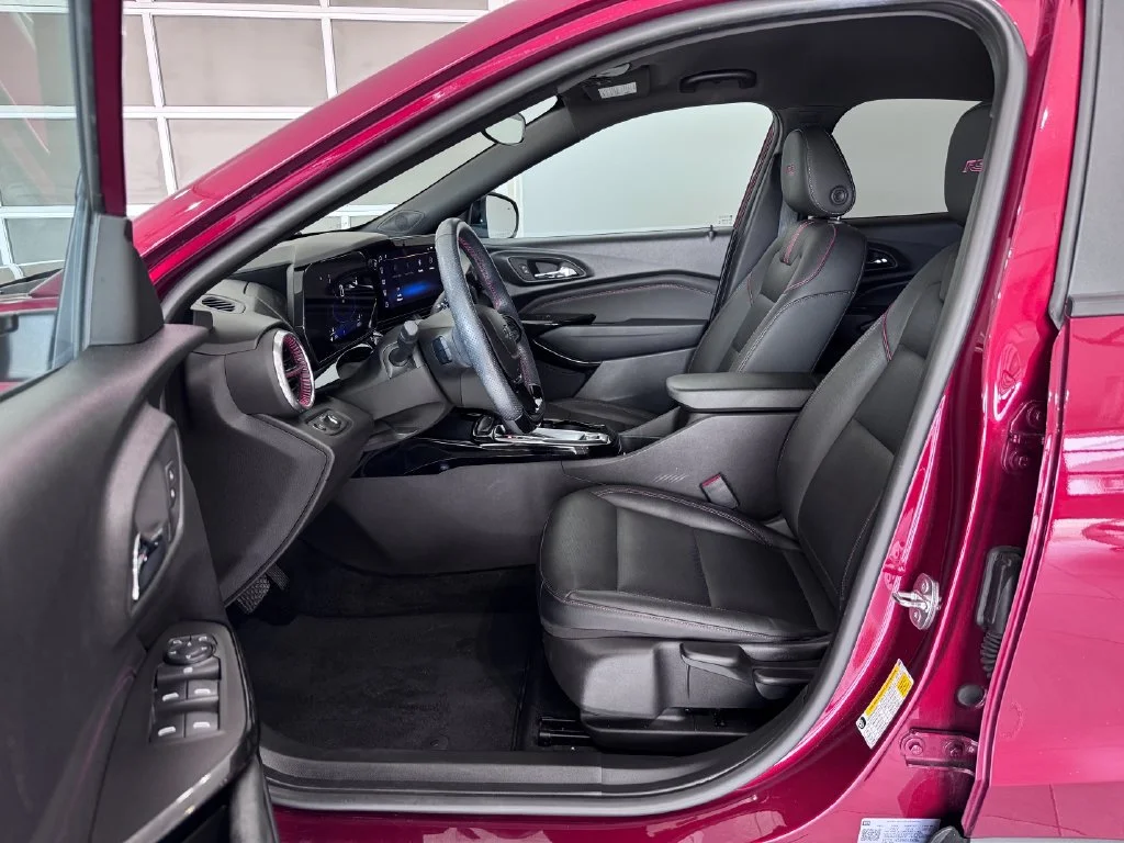 2024 Chevrolet Trax RS - Photo 8