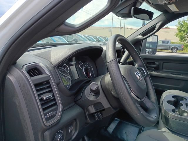 New 2026 Bright White Clear-Coat Exterior Paint RAM Tradesman image 11