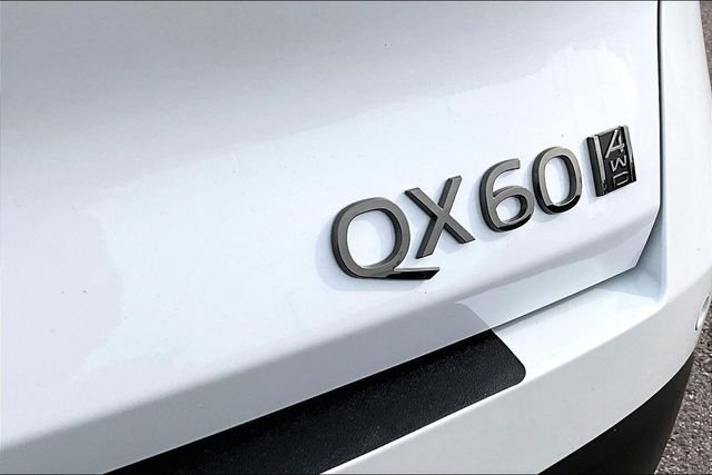 New 2027 2T RAD WHT INFINITI Autograph image 8