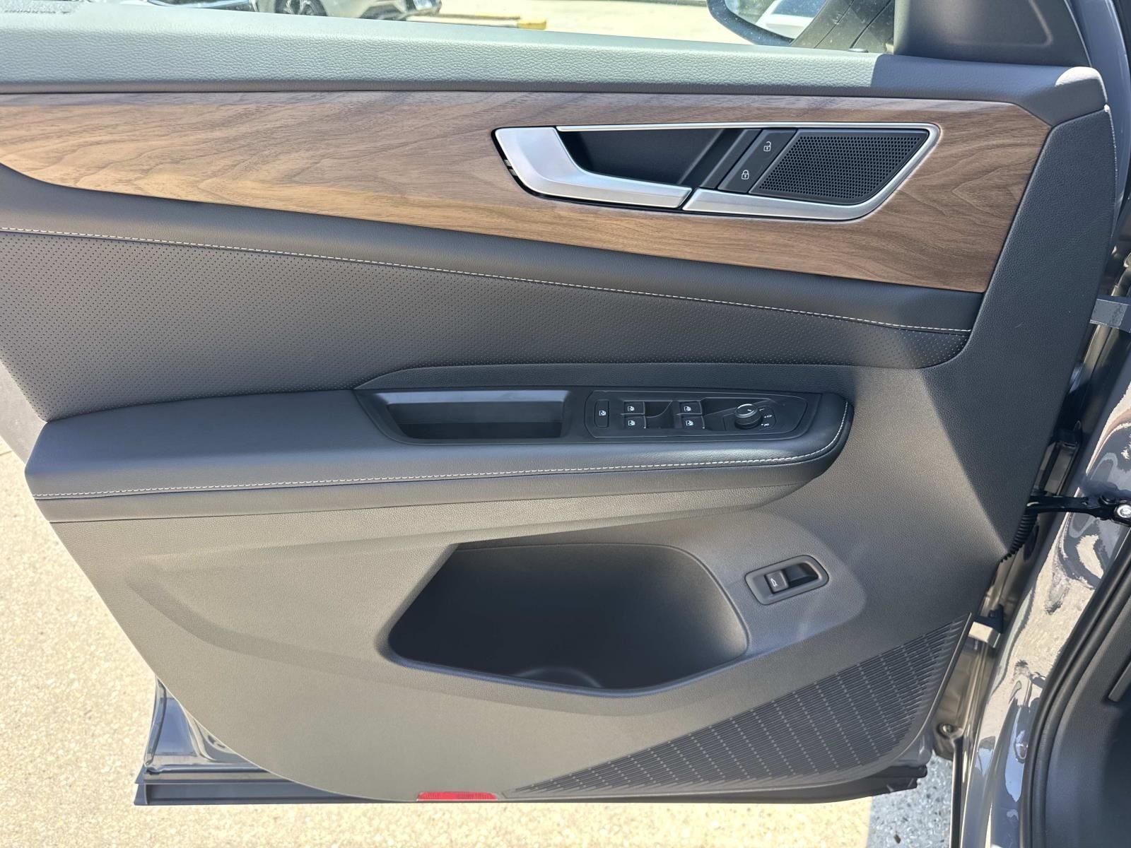 New 2026 Gray Volkswagen 2.0T SE w/Technology image 12