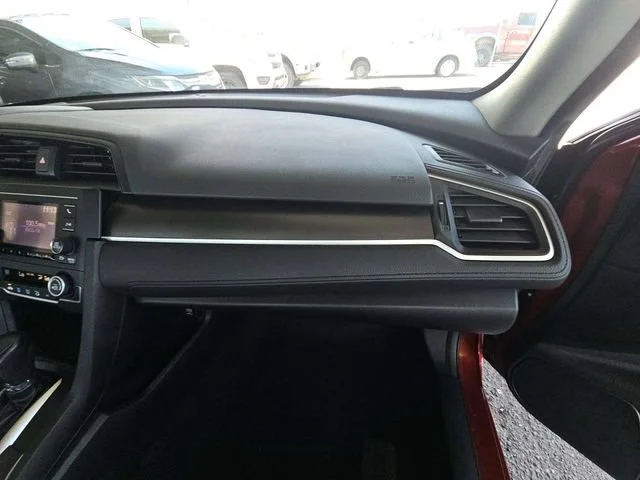Used 2020 Molten Lava Pearl Honda LX image 13
