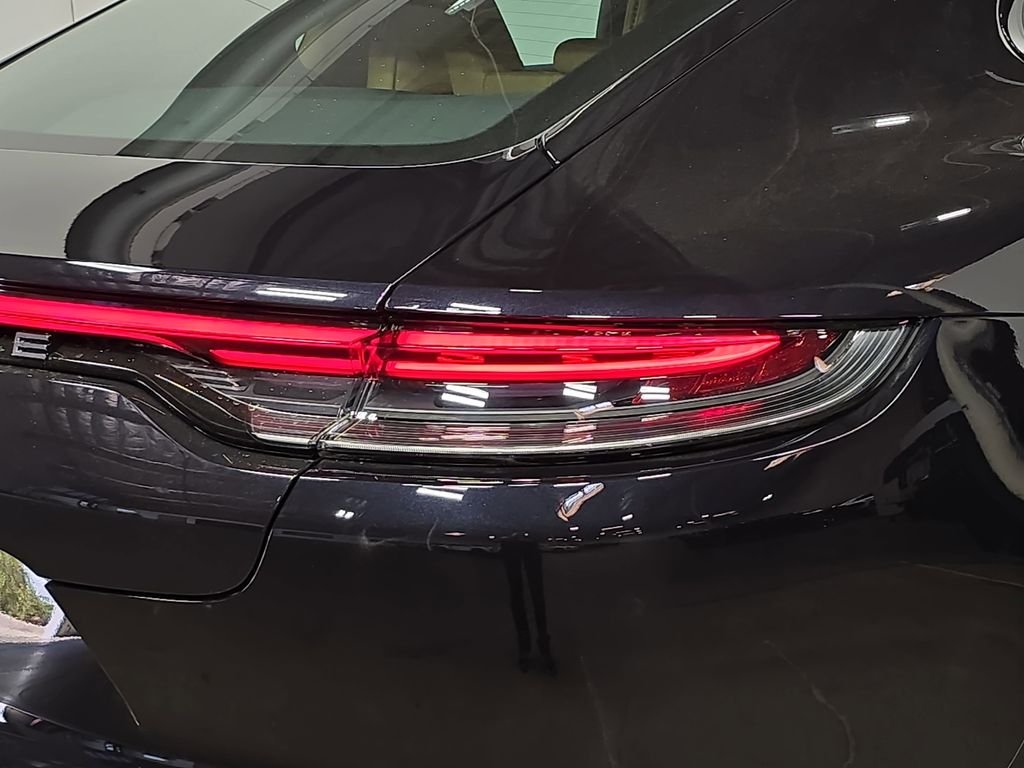 Used 2023 Black Porsche  image 30
