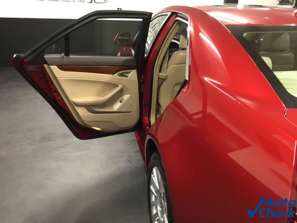 Used 2011 Red Cadillac Luxury image 27