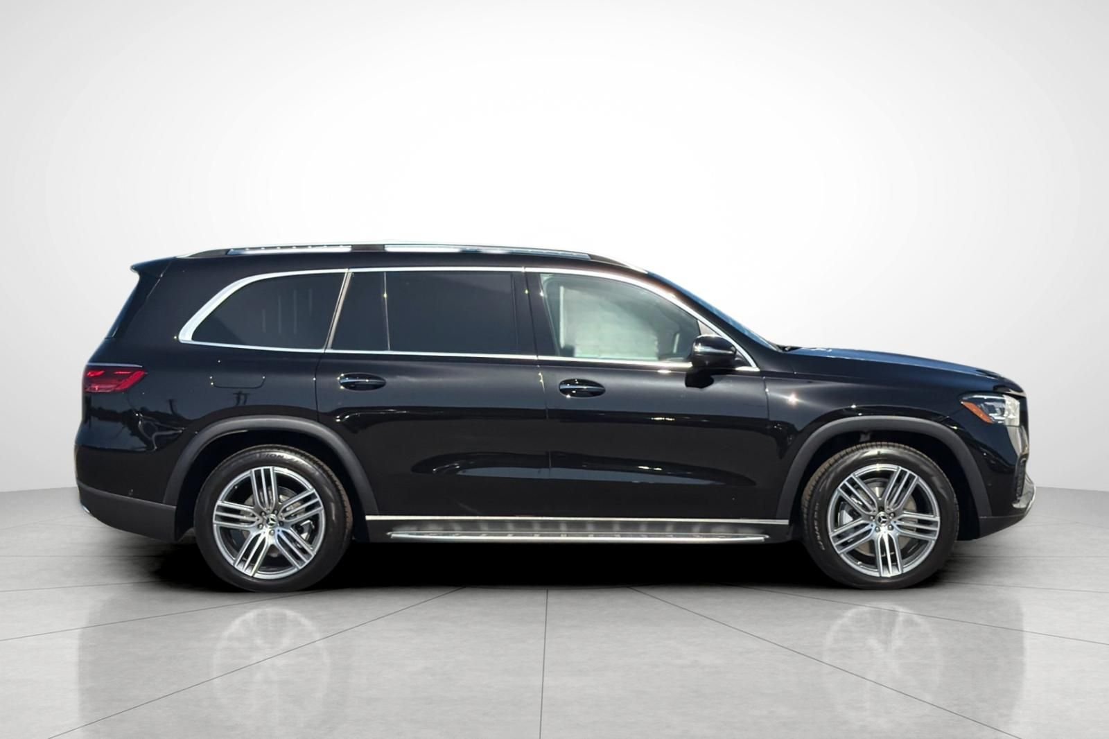 New 2026 Obsidian Black Metallic Mercedes-Benz GLS 450 image 33