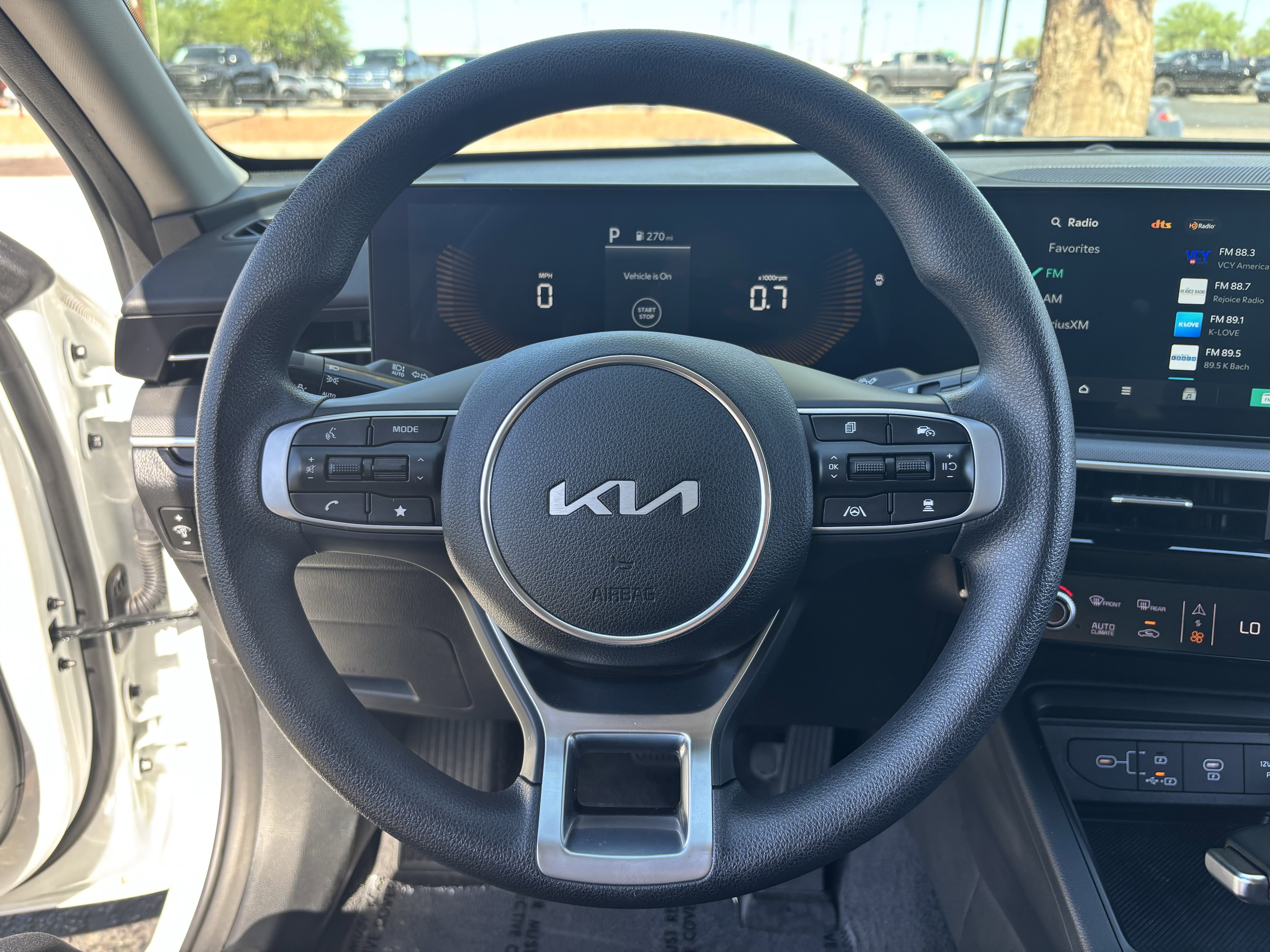 Certified Used 2026 Snow White Pearl Kia LXS image 24